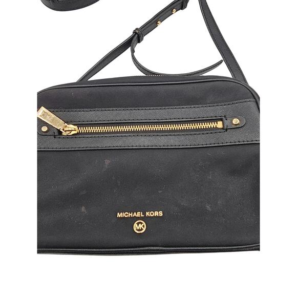 Michael Kors Nylon Jet Set Charm East West Crossbody Bag Black and Gold - Picture 2 of 6